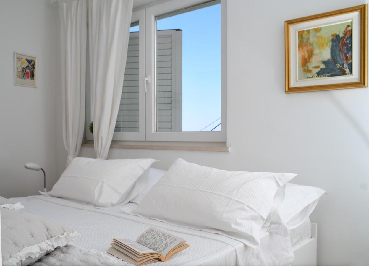 Mariva Deluxe Apartment *